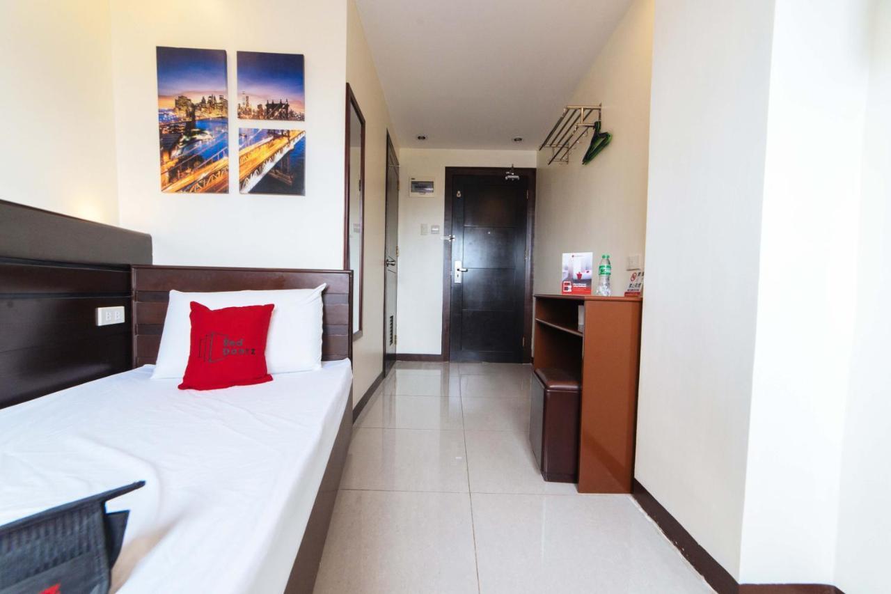 Reddoorz Near Victoria Mall Davao City المظهر الخارجي الصورة
